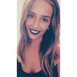 Meet your Posher, Danae